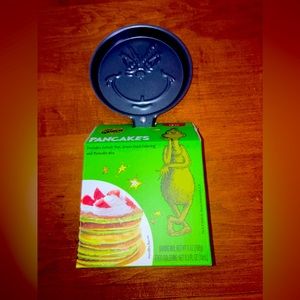 Grinch pancake maker.